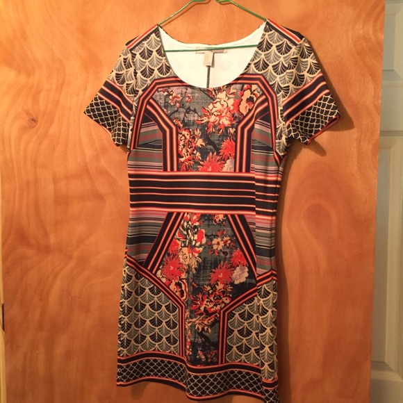 Forever 21 Dresses & Skirts - Mini dress in a beautiful pattern